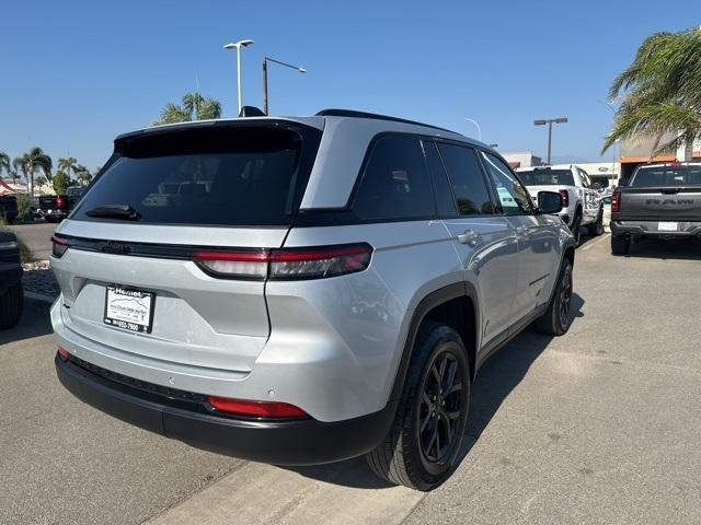 used 2024 Jeep Grand Cherokee car, priced at $32,950