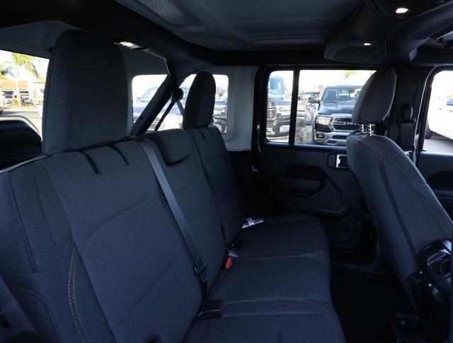 new 2025 Jeep Wrangler car, priced at $47,103