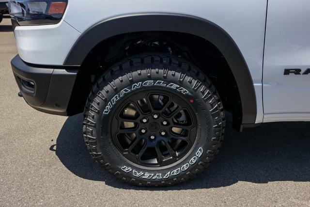 new 2025 Ram 1500 car, priced at $63,404