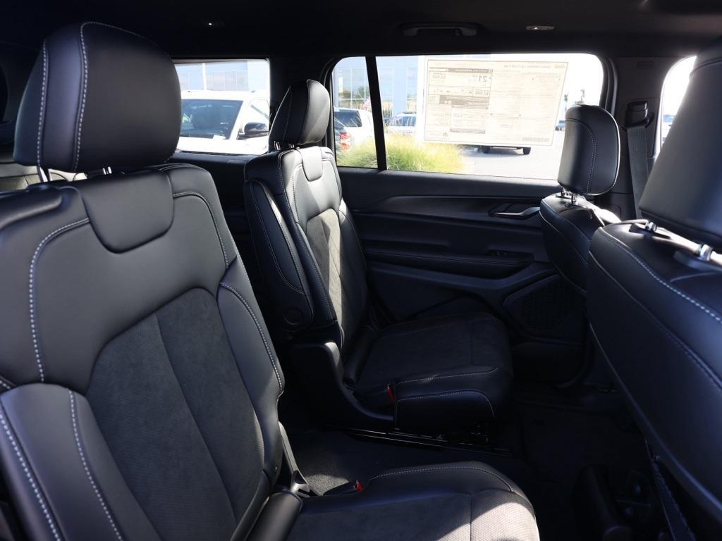 new 2025 Jeep Grand Cherokee L car, priced at $42,875