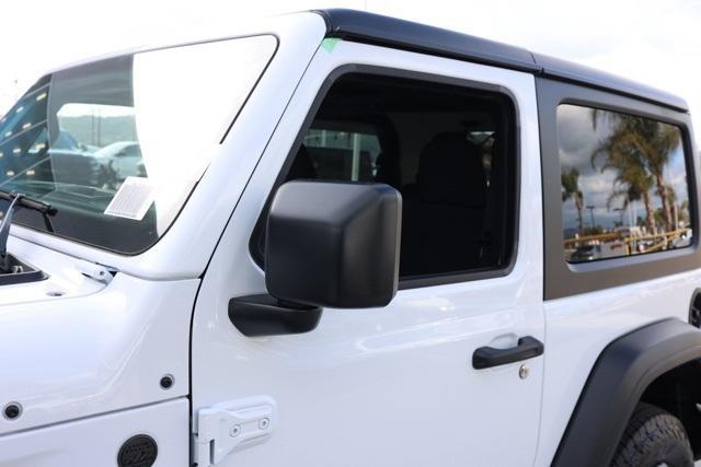 new 2025 Jeep Wrangler car, priced at $33,936