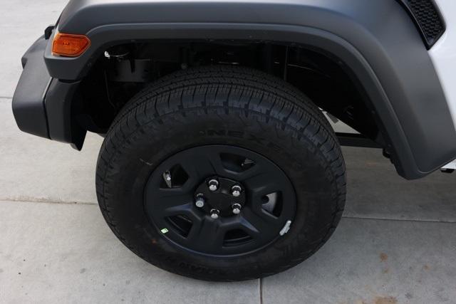 new 2025 Jeep Wrangler car, priced at $33,936