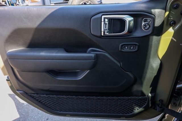 new 2025 Jeep Wrangler car, priced at $43,520