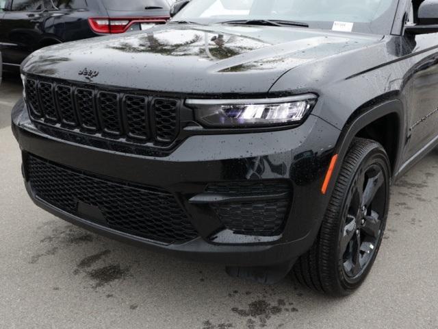 new 2025 Jeep Grand Cherokee car, priced at $46,730