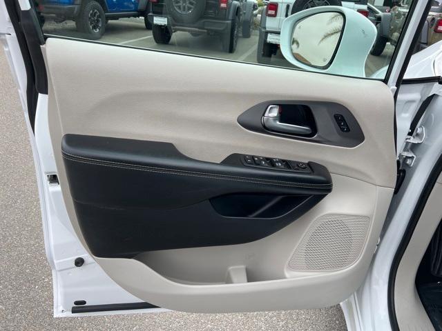 used 2022 Chrysler Pacifica car, priced at $21,498