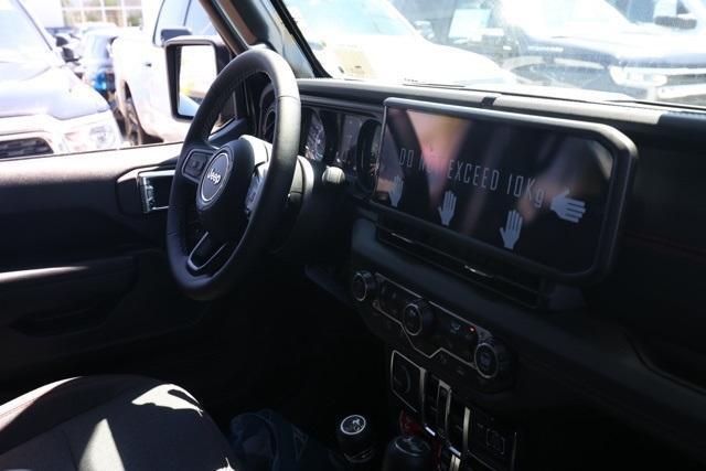 new 2025 Jeep Wrangler car, priced at $62,176