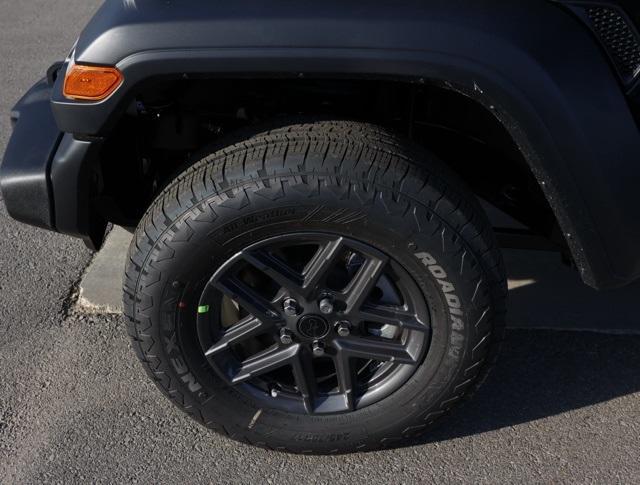 new 2025 Jeep Wrangler car, priced at $45,298