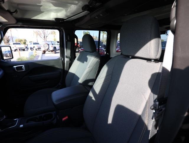 new 2025 Jeep Wrangler car, priced at $45,298