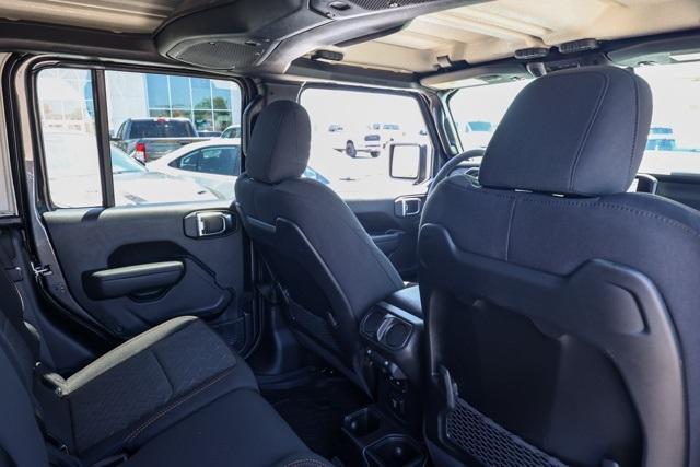 new 2025 Jeep Gladiator car, priced at $52,300