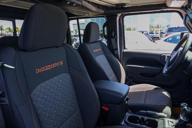 new 2025 Jeep Gladiator car, priced at $52,300