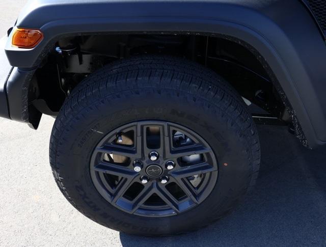 new 2025 Jeep Wrangler car, priced at $44,768