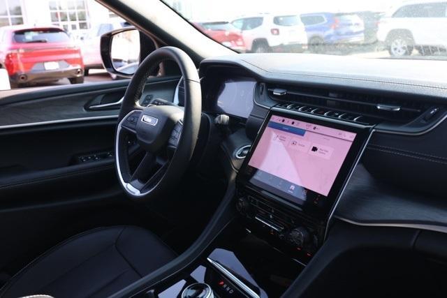 new 2025 Jeep Grand Cherokee L car, priced at $43,824