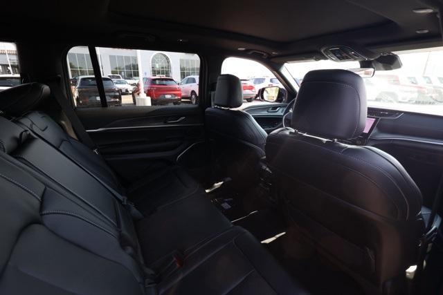 new 2025 Jeep Grand Cherokee L car, priced at $43,824