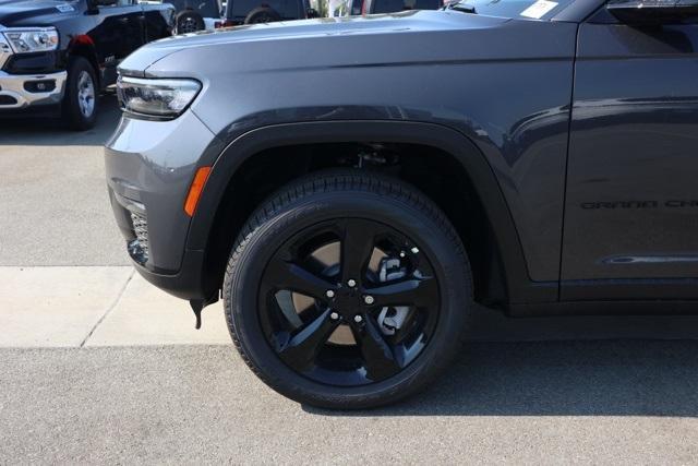 new 2025 Jeep Grand Cherokee L car, priced at $43,824