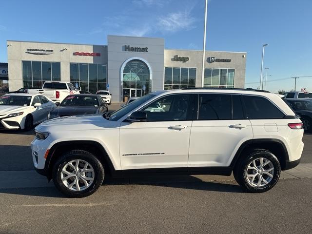 used 2024 Jeep Grand Cherokee car, priced at $33,930