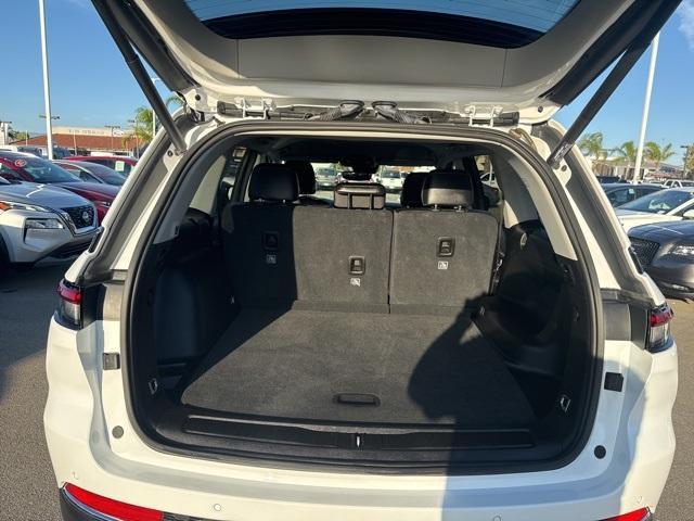 used 2024 Jeep Grand Cherokee car, priced at $33,930