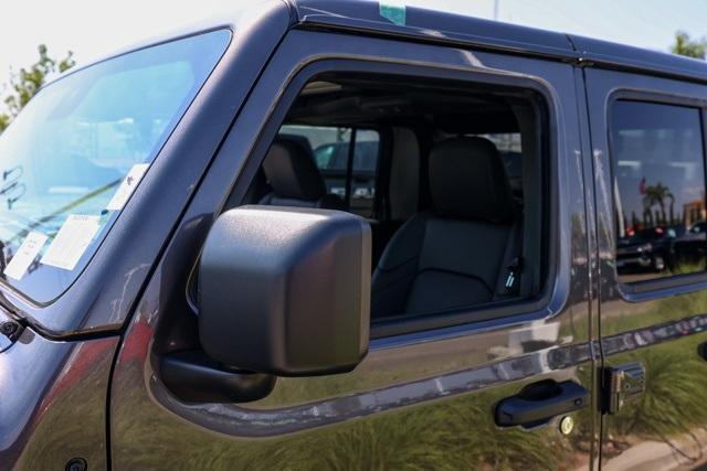 new 2025 Jeep Gladiator car, priced at $46,807