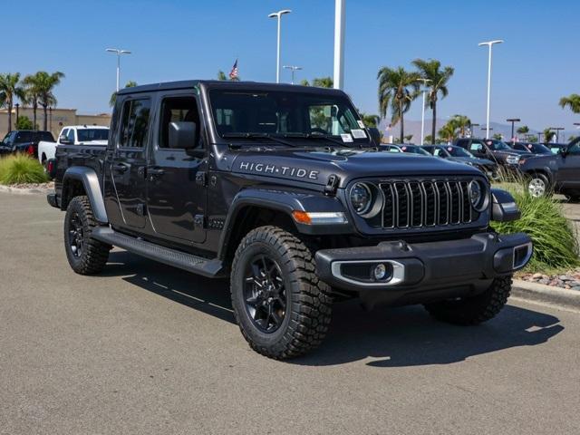 new 2025 Jeep Gladiator car, priced at $46,807