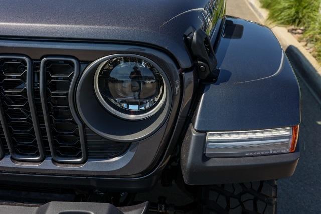 new 2025 Jeep Gladiator car, priced at $46,807