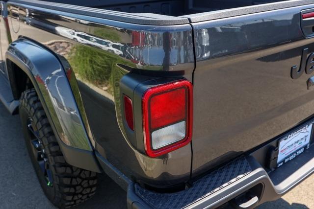 new 2025 Jeep Gladiator car, priced at $46,807