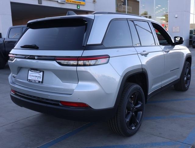 new 2025 Jeep Grand Cherokee car, priced at $44,675