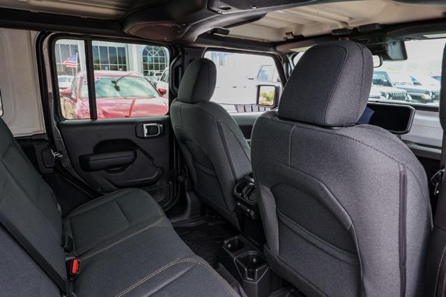 new 2025 Jeep Wrangler car, priced at $42,250