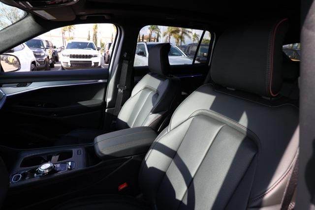new 2025 Jeep Wagoneer S car, priced at $55,995