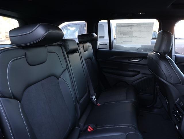 new 2025 Jeep Grand Cherokee car, priced at $46,730