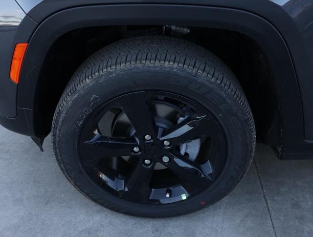 new 2025 Jeep Grand Cherokee car, priced at $46,730