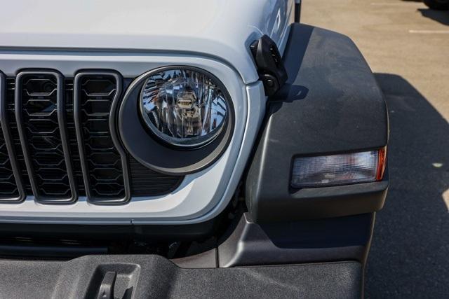new 2025 Jeep Wrangler car, priced at $42,925