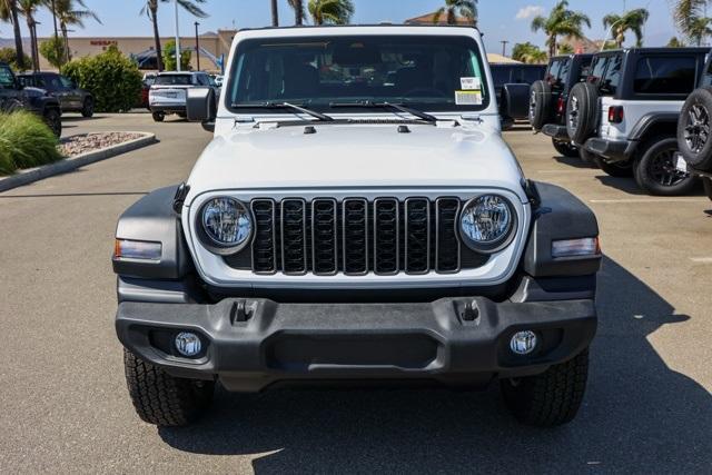 new 2025 Jeep Wrangler car, priced at $42,925