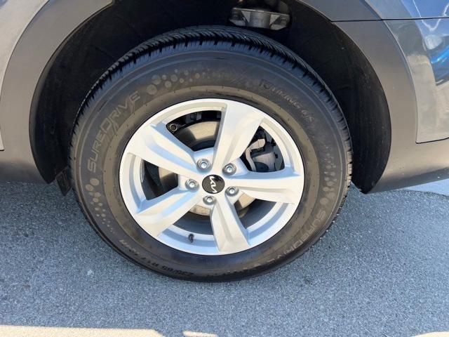 used 2023 Kia Sorento car, priced at $22,591