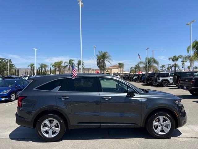 used 2023 Kia Sorento car, priced at $22,591