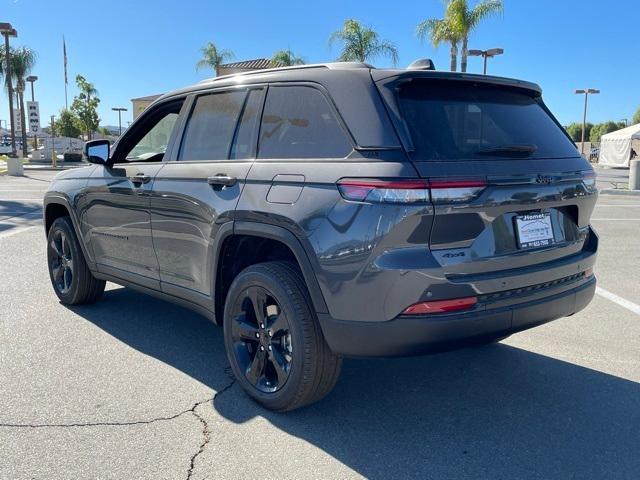 new 2025 Jeep Grand Cherokee car