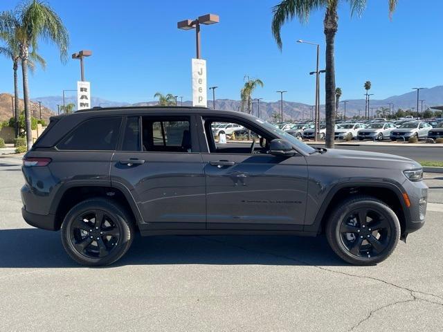 new 2025 Jeep Grand Cherokee car