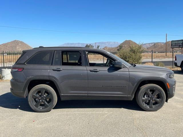 new 2025 Jeep Grand Cherokee car