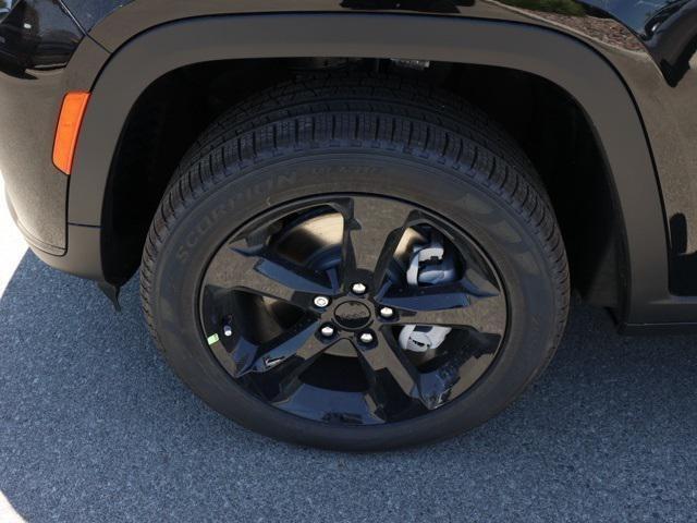 new 2024 Jeep Grand Cherokee L car, priced at $47,420