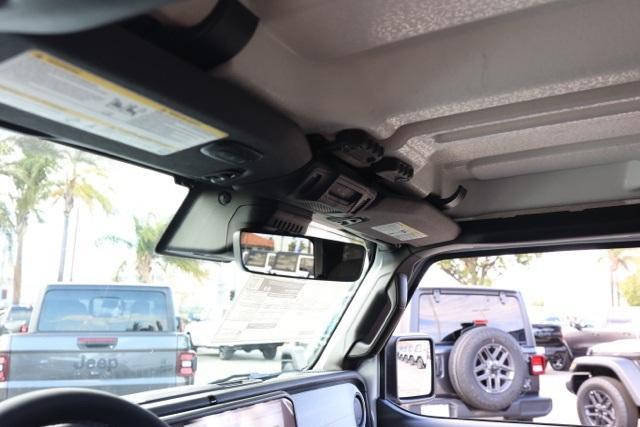 new 2025 Jeep Gladiator car, priced at $50,774