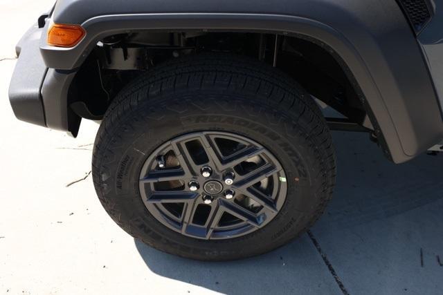 new 2025 Jeep Wrangler car, priced at $42,798