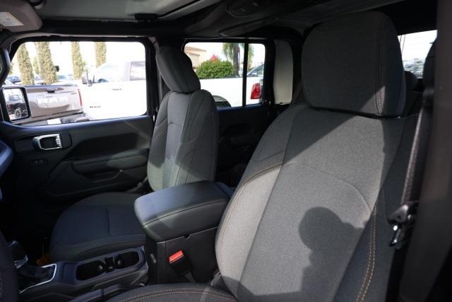 new 2025 Jeep Gladiator car, priced at $51,339