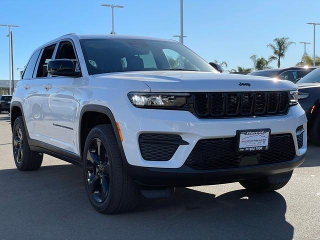 new 2025 Jeep Grand Cherokee car, priced at $44,080