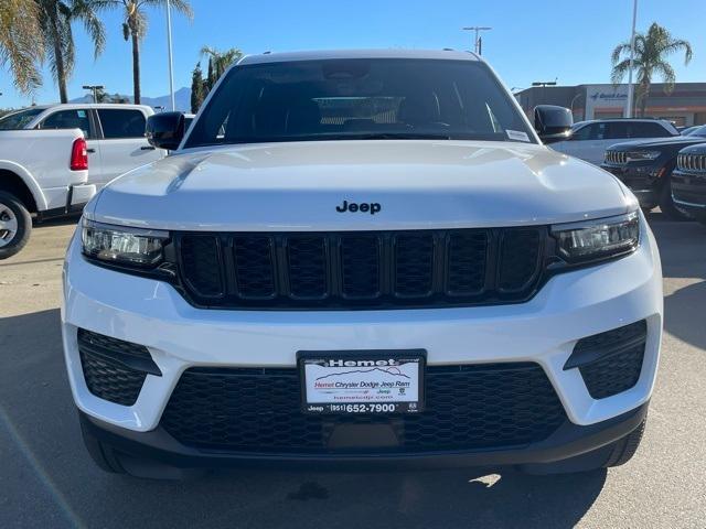 new 2025 Jeep Grand Cherokee car, priced at $44,080