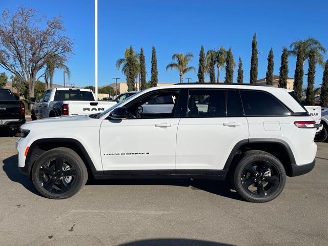 new 2025 Jeep Grand Cherokee car, priced at $44,080