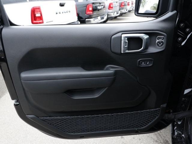 new 2025 Jeep Wrangler car, priced at $44,768