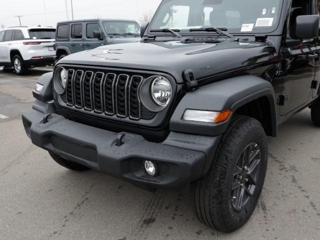 new 2025 Jeep Wrangler car, priced at $44,768