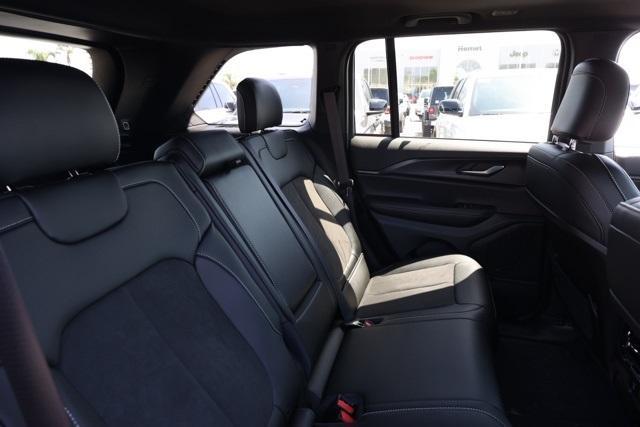 new 2025 Jeep Grand Cherokee car, priced at $45,766