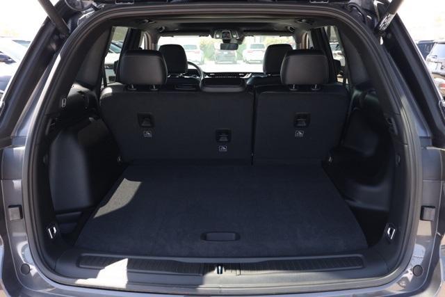 new 2025 Jeep Grand Cherokee car, priced at $45,766