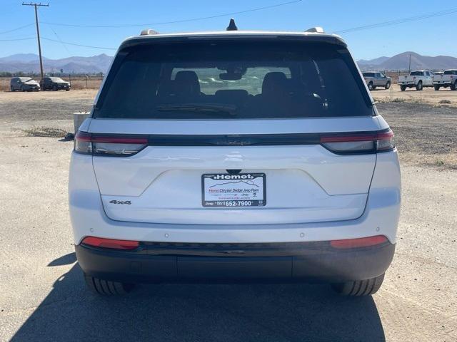 new 2025 Jeep Grand Cherokee car, priced at $40,982