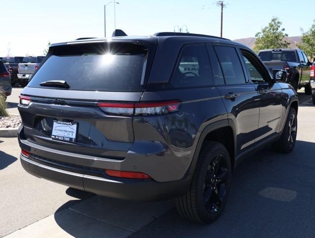 new 2024 Jeep Grand Cherokee car, priced at $43,675