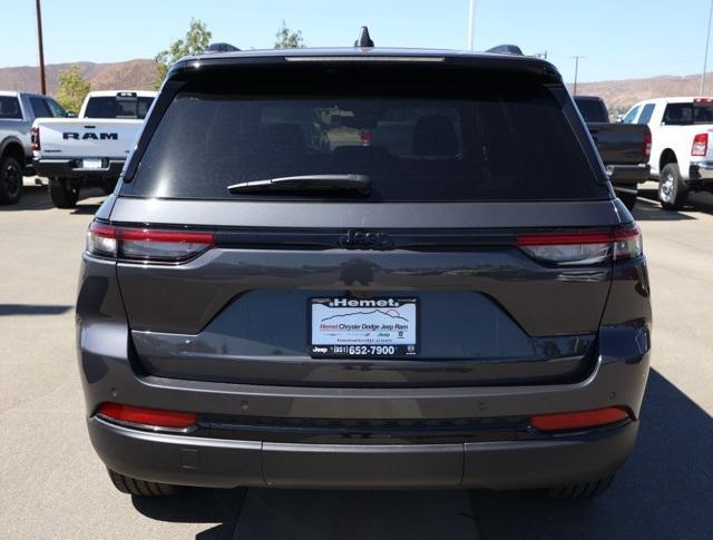 new 2024 Jeep Grand Cherokee car, priced at $43,675